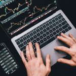 Алгоритмическая торговля и торговые роботы на финансовых рынках trading-640.jpg